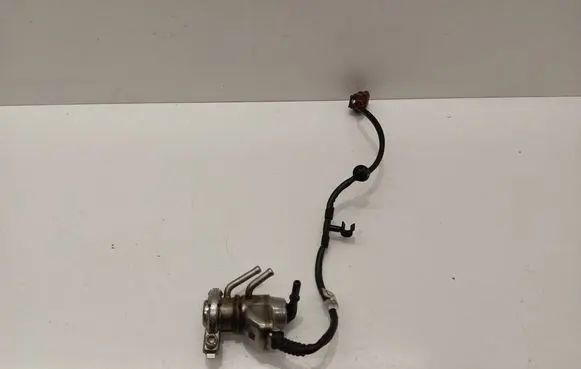 Volkswagen PASSAT B8 AdBlue injector 04L131113P