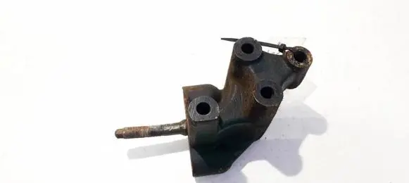 KIA Carnival Engine mounting bracket 06b