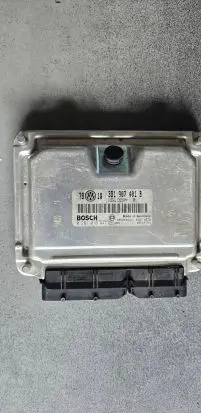 Volkswagen PASSAT B5.5 Engine control unit/module 3B1907401B 0281010447