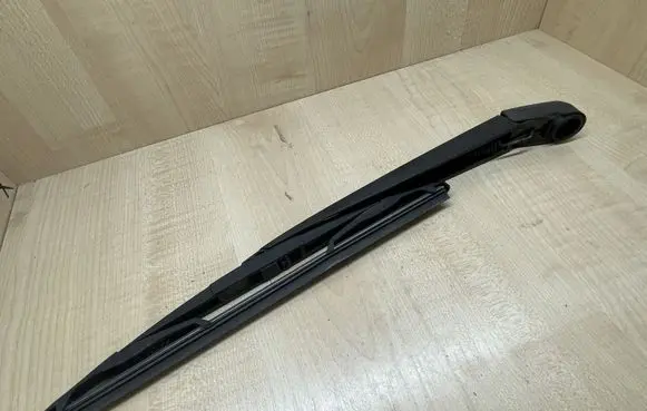 Mazda 3 II Rear wiper blade arm 060119 06011908331