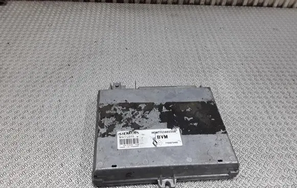 Renault Laguna I Engine control unit/module S101725111Q H0M7700860308