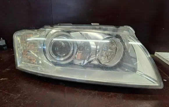 Audi A8 S8 D3 4E Headlight/headlamp 4E0941004BE 17721773