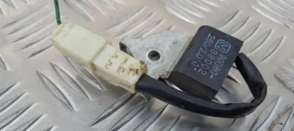 Toyota Avensis T250 Sensor 9008088002 90080-88002