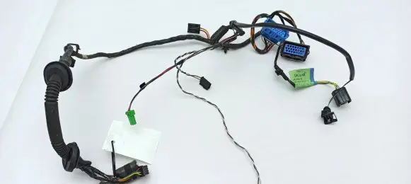 Jaguar XJ X308 Rear door wiring loom LNF3190CB