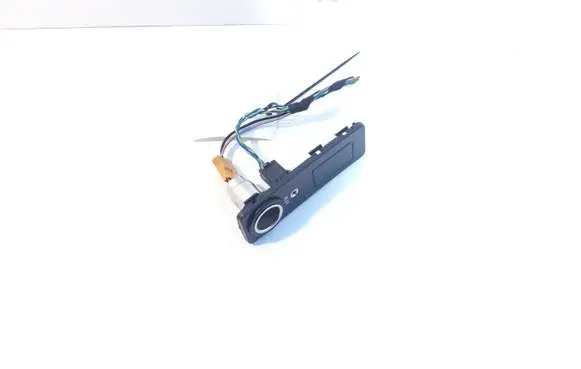 Jaguar XF X250 AUX in-socket connector 8X2319C166BA