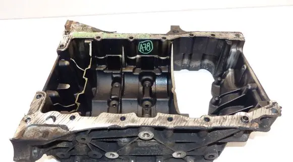 Renault Master III Oil sump 110172951R