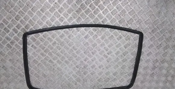 BMW i3 Trunk rubber seal (body) 7311995