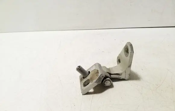 Volkswagen Golf V Front door upper hinge 1K0831401L
