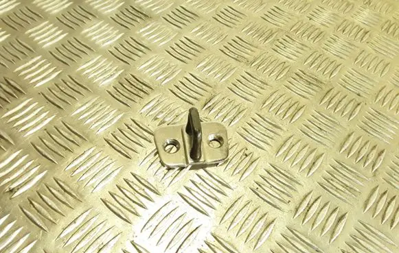 Volkswagen Phaeton Front door lock loop/hook striker 3D4837033D