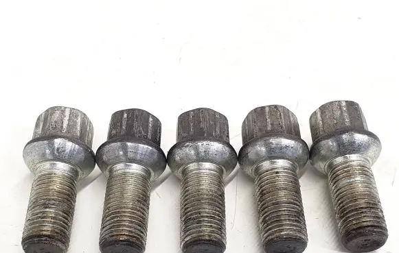 Audi TT TTS RS Mk3 8S Nuts/bolts 