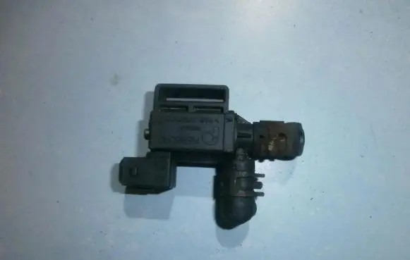 Volvo S80 Turbo solenoid valve 9125243 98t131