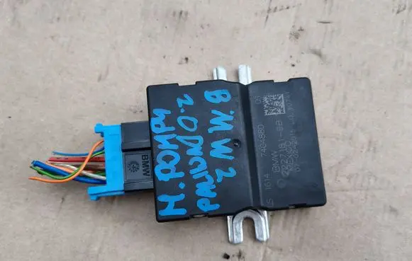 BMW 2 F45 Fuel injection pump control unit/module 2227181-9B