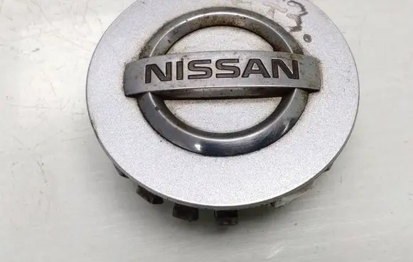 Nissan Navara D40 Original wheel cap 40342EB210 403424X07A