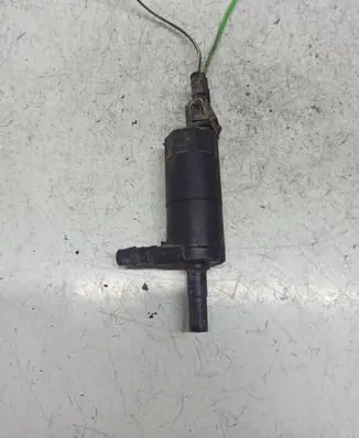 Opel Frontera B Windscreen/windshield washer pump