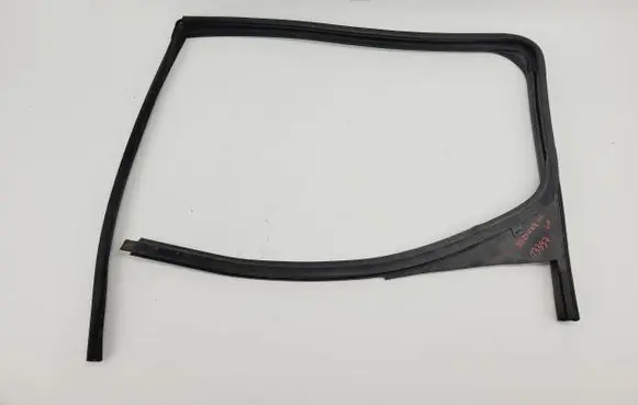 Peugeot Partner Front door rubber seal 