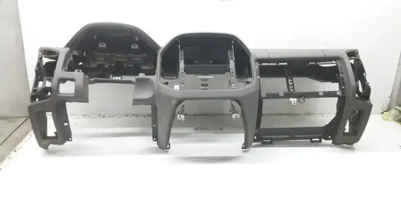 Mitsubishi Pajero Dashboard