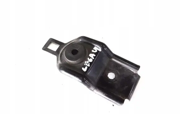 Subaru Legacy Radiator mount bracket