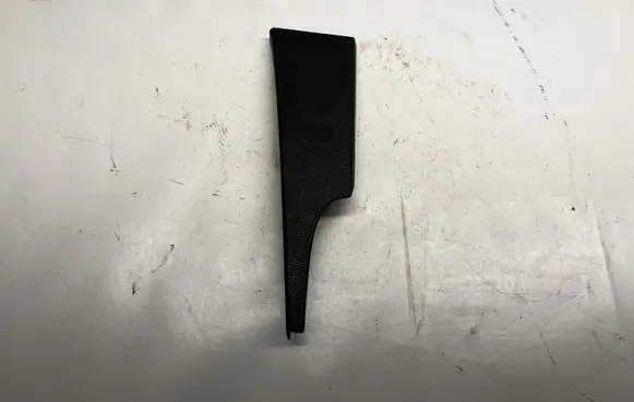 Ford Mustang VI Dashboard glove box trim FR3B63044B78A