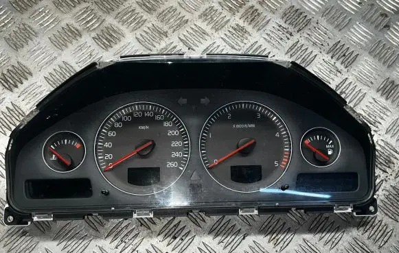 Volvo S60 Speedometer (instrument cluster) 30746102 69594700T 8602885