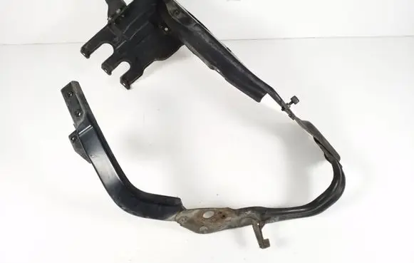 Mercedes-Benz S W221 Headlight/headlamp mounting bracket A2216200191