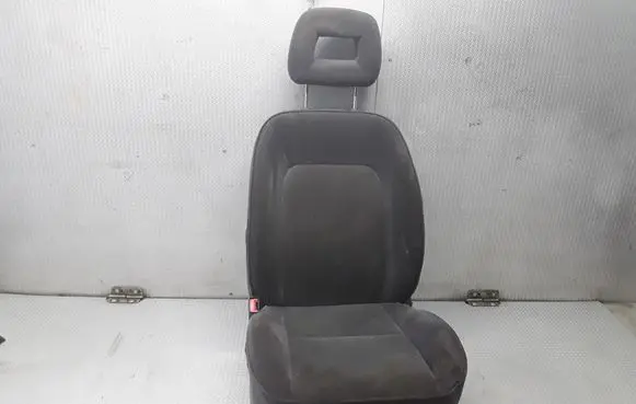 Toyota Avensis T220 Seat and door cards trim set 