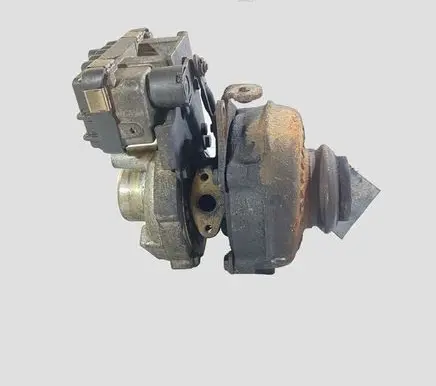 Citroen C5 Turbo 4U3Q6K682AL 6NW008412
