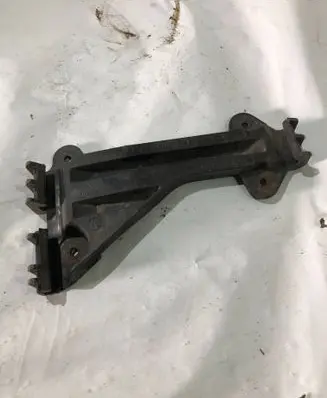 Audi A6 S6 C4 4A Front bumper mounting bracket 4A0807284A