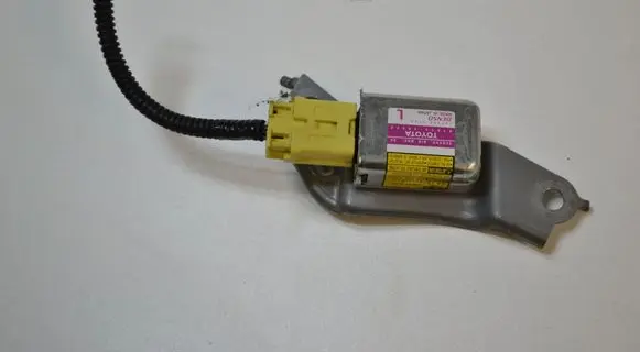 BMW 7 E65 E66 Airbag deployment crash/impact sensor 8983448020