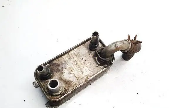 Volvo XC70 Engine oil radiator 6g917a095ad 6g91-7a095-ad