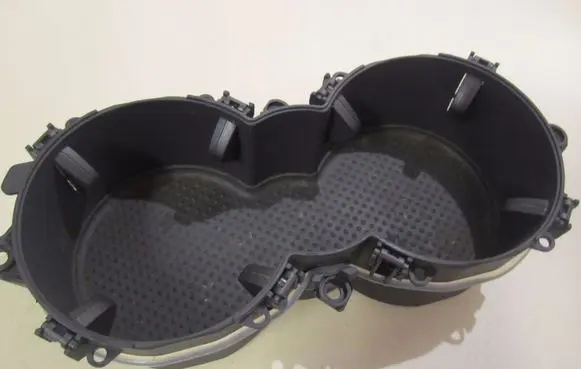 Cup holder front