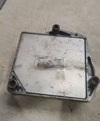 Opel Zafira B Engine control unit/module 55561172