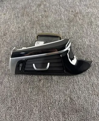 BMW 5 G30 G31 Dashboard side air vent grill/cover trim 9329545 16828110 9329543
