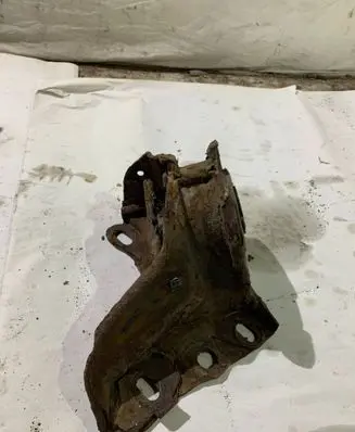 Mini One - Cooper R50 - 53 Rear wheel hub spindle/knuckle 