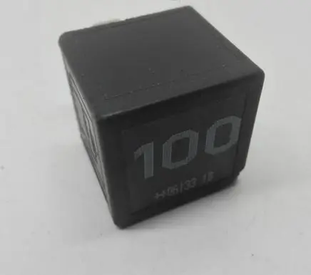 Volkswagen PASSAT B6 Other relay 7M0951253A