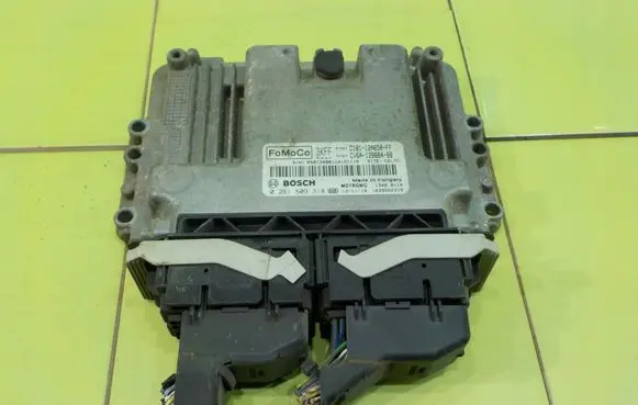 Ford Fiesta Engine control unit/module C1B112A650FF