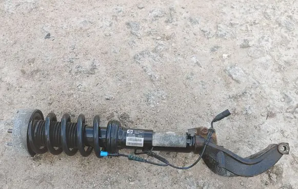 BMW X5 F15 Front shock absorber with coil spring 6863174 10541310 37116863174