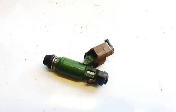 Fuel injector