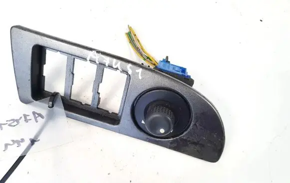 Citroen Xsara Wing mirror switch 9627990377 185526