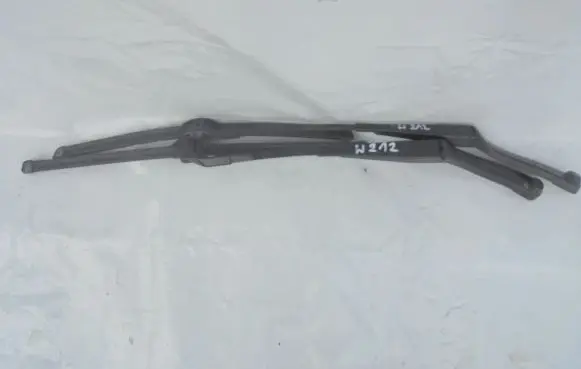Mercedes-Benz E W212 Windshield/front glass wiper blade 