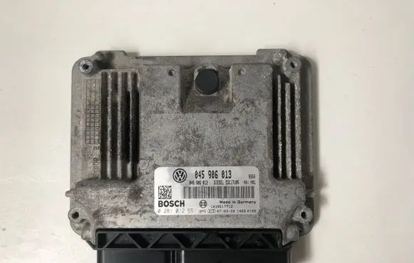 Seat Ibiza IV (6J,6P) Engine control unit/module 045906013 0281012551