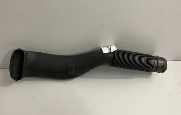 BMW X5 E70 Air intake hose/pipe 7798341