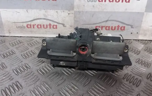 Audi A6 S6 C5 4B Tailgate/trunk/boot exterior handle 8D9827565H