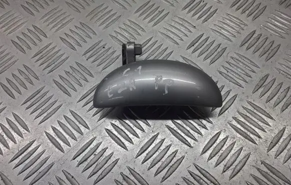 Citroen C1 Front door exterior handle/bracket 