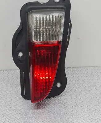 Hyundai Elantra Tailgate rear/tail lights 924022D