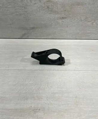 BMW X3 F25 Fuel filter bracket/mount holder 8510304