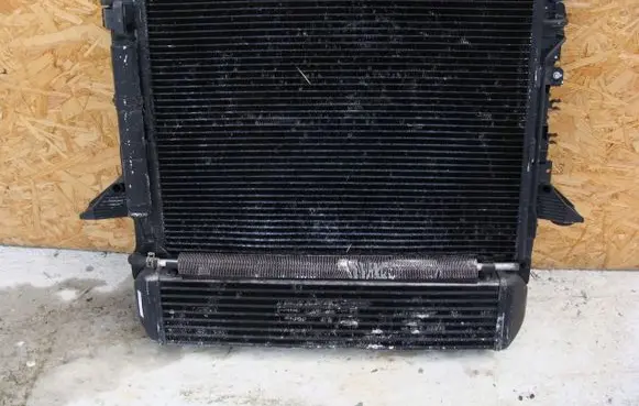 Land Rover Discovery 4 - LR4 Radiator set PCC500060