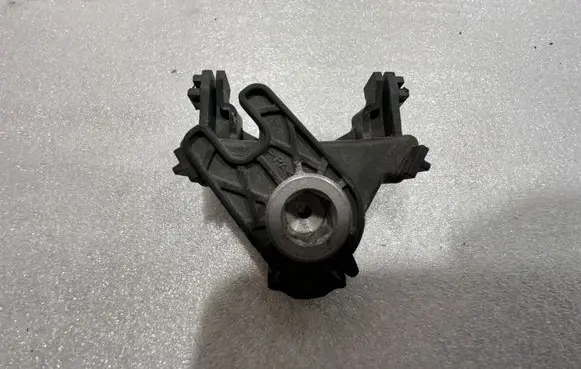 Porsche Cayenne (92A) Headlight/headlamp mounting bracket 7P5941121B 7P5941121