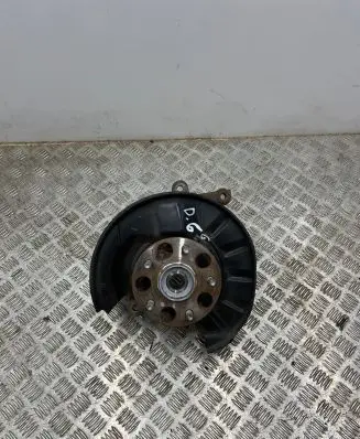 Toyota RAV 4 (XA50) Rear wheel hub
