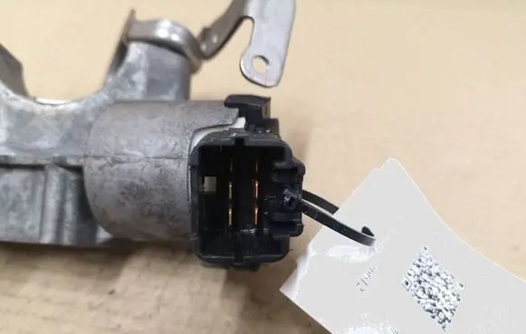 Toyota Avensis T250 Ignition lock N0501517 736661A 450200504