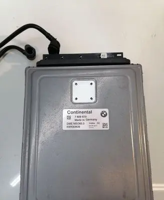 BMW 7 F01 F02 F03 F04 Engine control unit/module 7609670